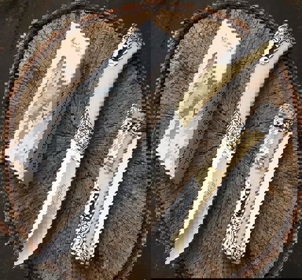 Columbia Company Manuel Kamp Çakıları: Estetik ve Güç Bir Arada