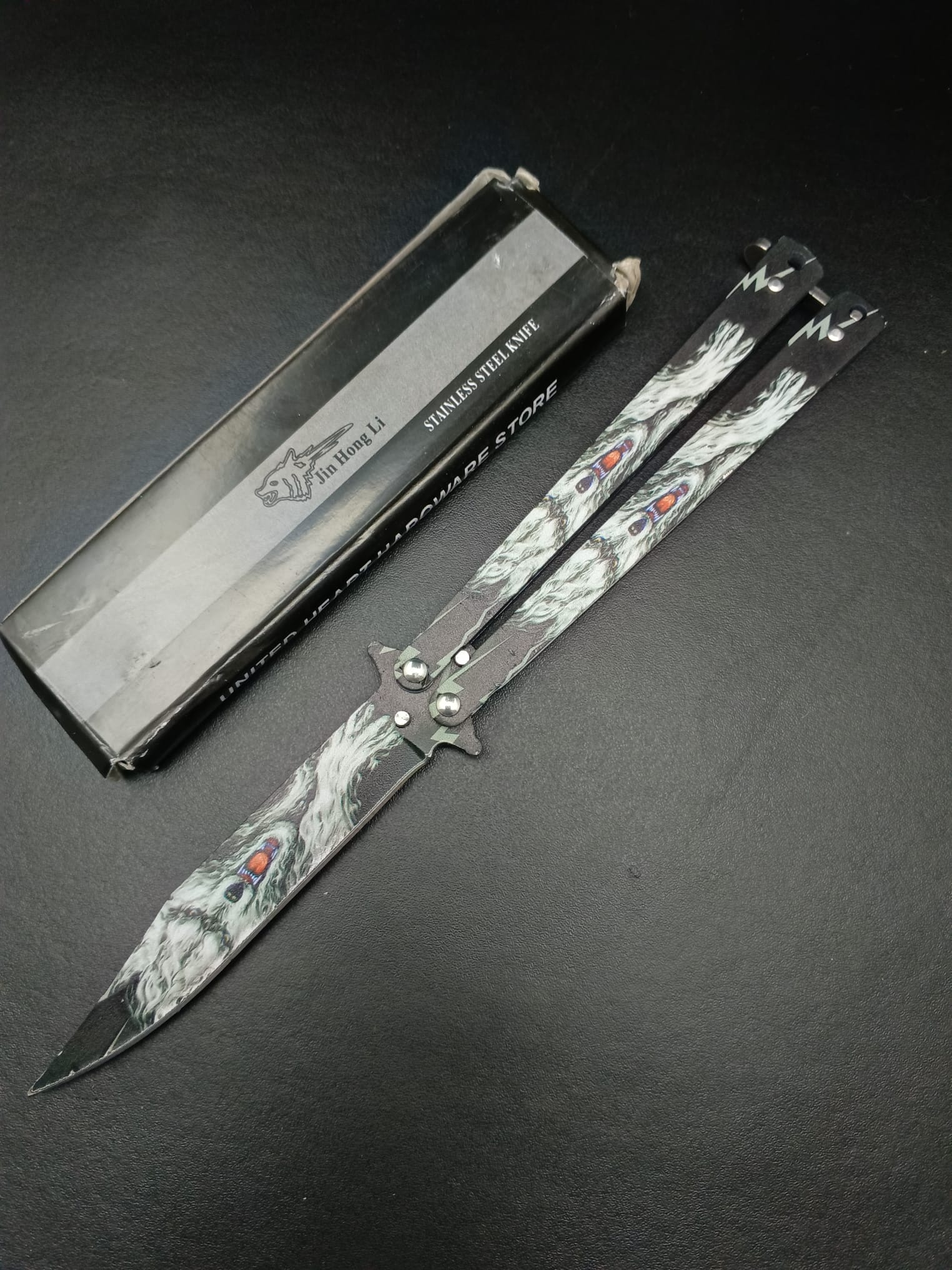 Benchmade Gri Kaplan Desenli Tek Kelebek Benchmade Gri Kaplan Desenli Tek Kelebek