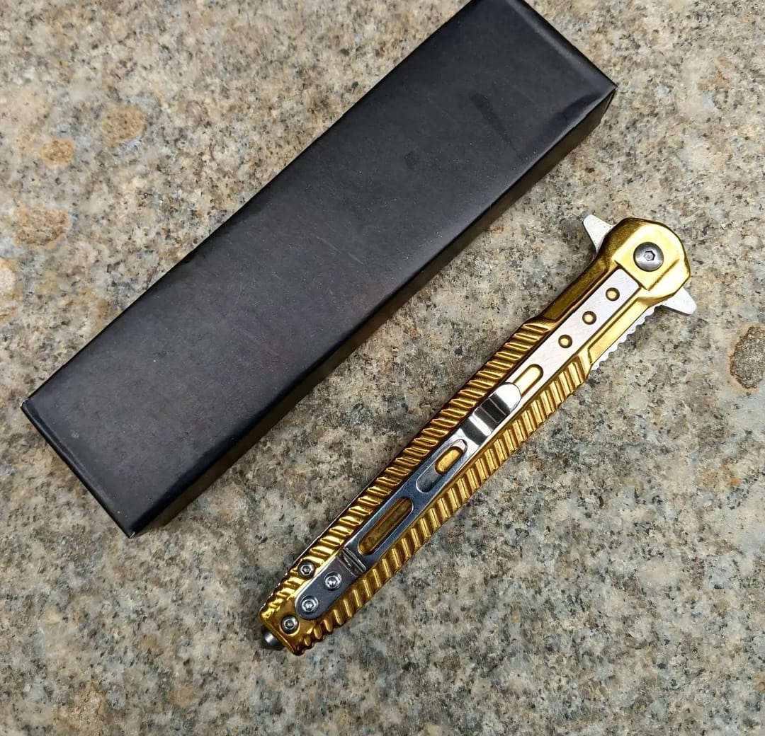 M390 Gold Otomatik Metal Beyfendi Kamp Çakısı M390 Gold Otomatik Metal Beyfendi Kamp Çakısı